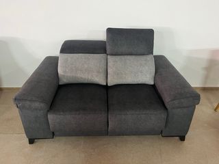 Sofá gris NUEVO con asientos deslizantes