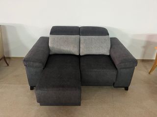 Sofá gris NUEVO con asientos deslizantes