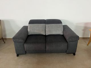 Sofá gris NUEVO con asientos deslizantes