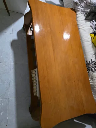 Tavolo ausiliario in legno massello e vetro