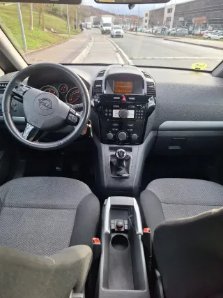 Opel Zafira 2010