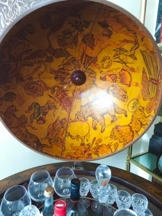 Globo terráqueo bar de madera