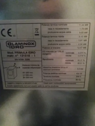 Hidroestufa pellets Laminox Idro roja