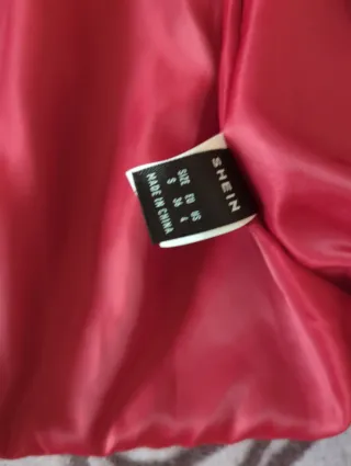 Chaqueta de piel sintética roja con cinturón,nueva