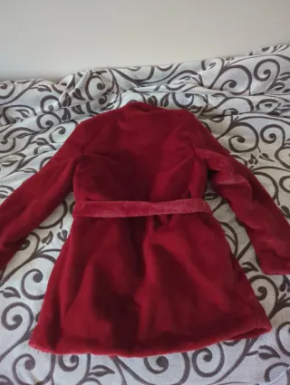 Chaqueta de piel sintética roja con cinturón,nueva