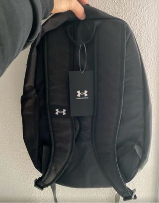 Mochila Under Armour Negra Nueva 26L