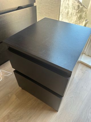 Mesita de noche IKEA 2 cajones.