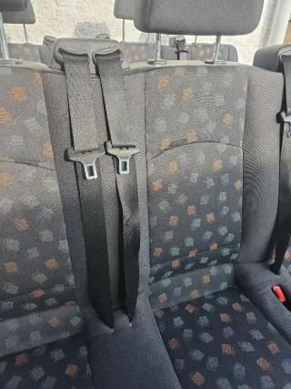 Banqueta 3 Asientos Mercedes Vito W639. No usados.