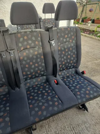 Banqueta 3 Asientos Mercedes Vito W639. No usados.