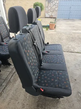 Banqueta 3 Asientos Mercedes Vito W639. No usados.
