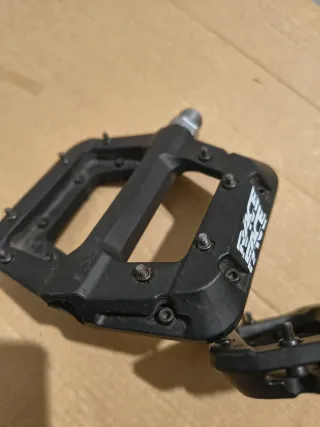 Pedales Race Face Chester