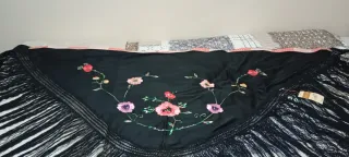 Mantón de Manila bordado nuevo