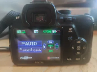 Pentax K-50 + Objetivo 18-55mm + Extras