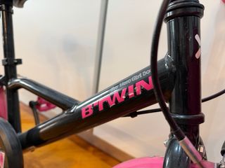 Bicicleta Infantil B'TWIN 16 Negra y Rosa