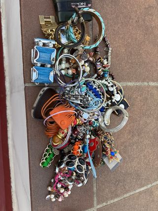 Lote de pulseras variadas