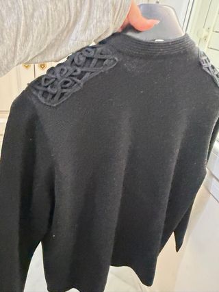 Rebeca elegante mujer negra