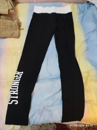 Ropa variada talla M, S y para chicas de 12 a 14.