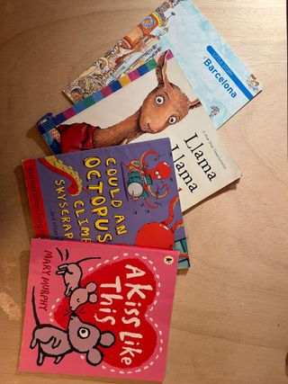 Lote de libros infantiles en inglés.