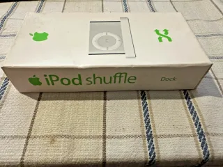Apple iPod Dock Shuffle 2ª Gen MA694G/A Prata NOVA