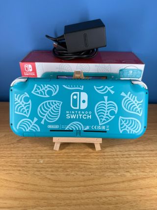 Nintendo Switch Lite - Animal Crossing Edition