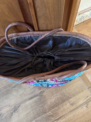 Capazo artesanal bordado