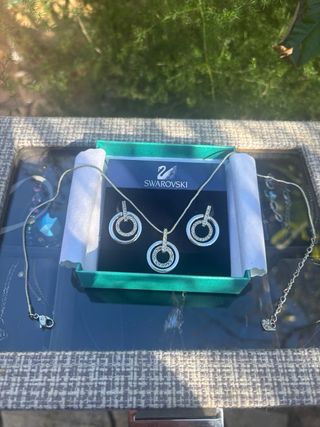 Conjunto Swarovski collar y pendientes