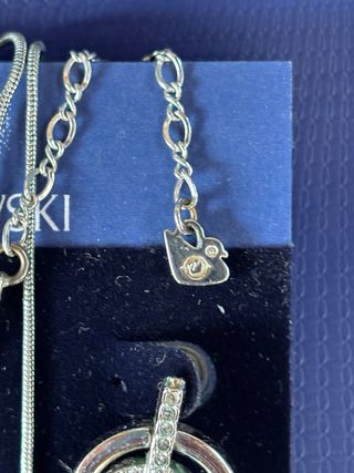 Conjunto Swarovski collar y pendientes