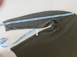 Jersey Pull&Bear verde oliva