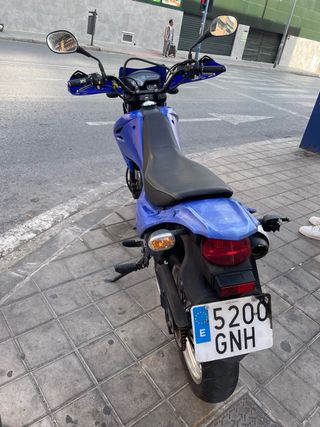 Suzuki DR 125 SM