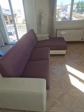 Sofá Chaiselongue Beige y Morado