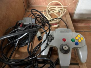 Console Nintendo 64 nera funzionante con controller