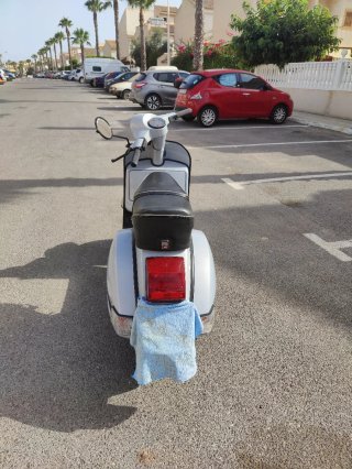 Vespa 200 Iris