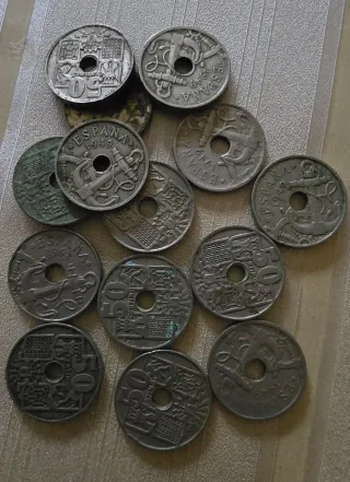 Lote de monedas de varias epocas (11 kg)