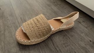 Sandalias de esparto beige
