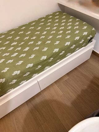 Diván IKEA FLEKKE blanco con 2 cajones