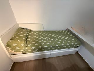 Diván IKEA FLEKKE blanco con 2 cajones