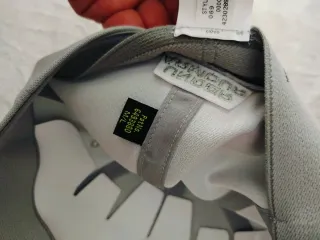 Gorra Under Armour Beige