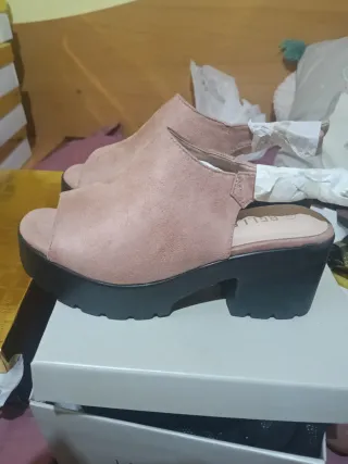 Zapatos de tacón rosa T36 y T40