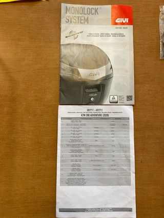 Portamaletas GIVI E159 KTM 390 Adventure Negro