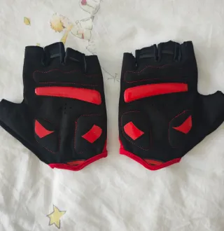 Guantes Ciclismo Niño MÍtical Negros y Rojos