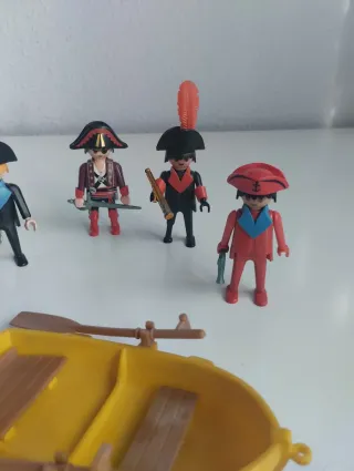 Lote Playmobil Piratas con Barca y Cofre