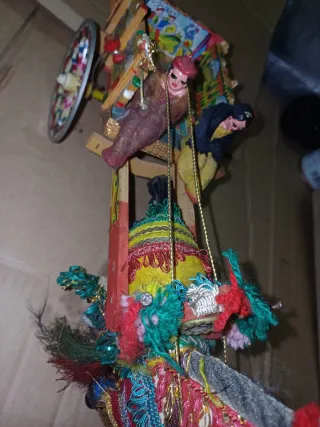 Carro Siciliano con Cavallo e Figure Soprammobile