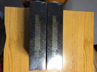 Due Collezioni Ultra Premium Mega Charizard X Ex