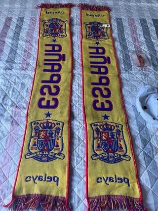 Lote España: Gorra + 2 Bufandas + Pulsera