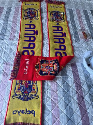 Lote España: Gorra + 2 Bufandas + Pulsera