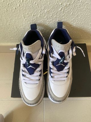 Jordan Zapatillas Blancas y Grises