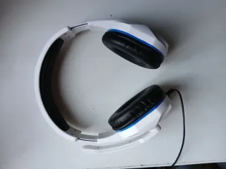Auriculares gaming blancos con micrófono