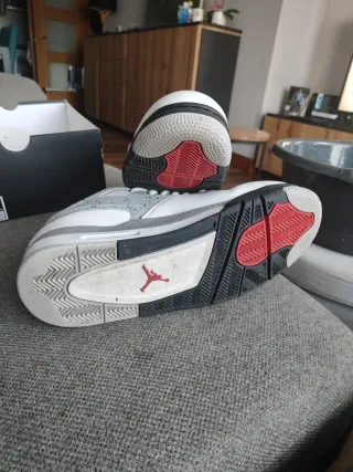 Jordan 4 RM Zapatillas Grises y Blancas