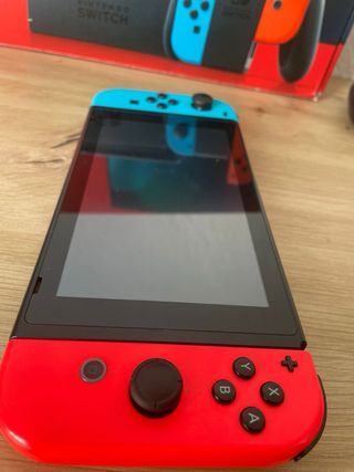 Nintendo Switch + Mario Kart 8 + accesorios