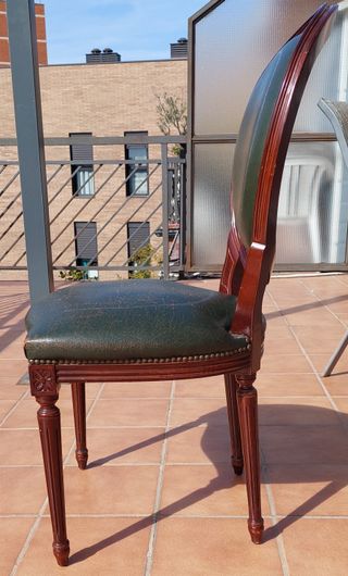 Silla Estilo Luis XVI Madera maciza y Piel natural